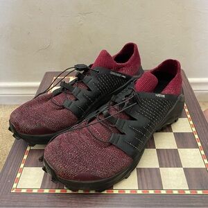 Salomon Cross Trail Womens 7.5 Pro Running Shoes Black Maroon outdoor hiking